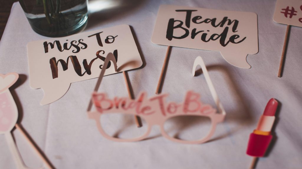 Bridal Party - Blooming Wedding Decor
